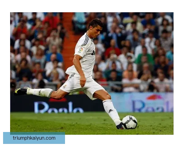 C罗在欧冠决赛中的进球表现值得关注，续写传奇篇章